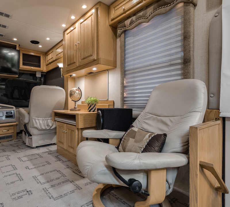 2003 Prevost Monaco For Sale