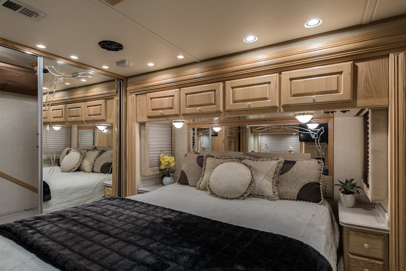 2003 Prevost Monaco For Sale