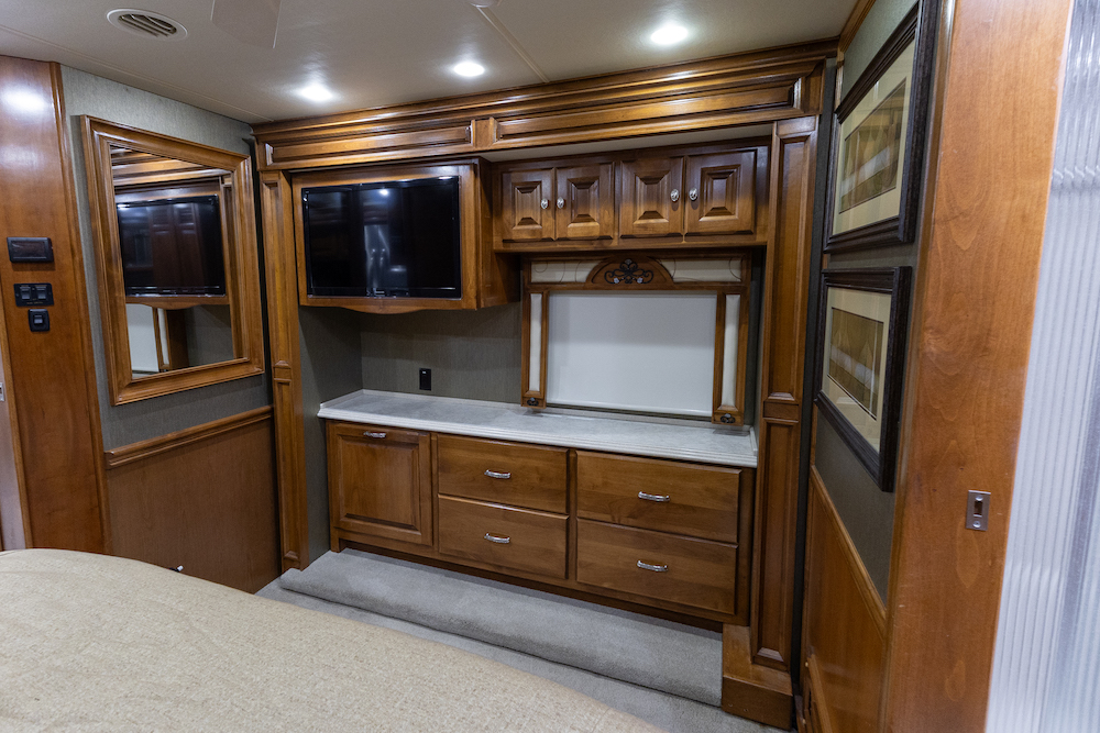 2013 Tiffin Phaeton For Sale