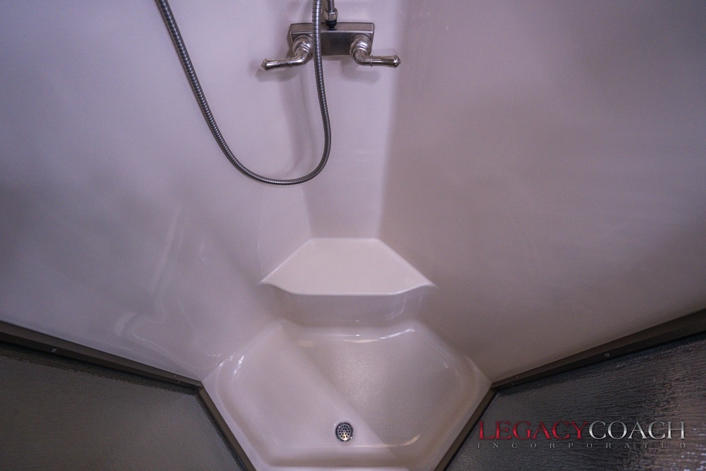 2015 Tiffin Allegro Red For Sale