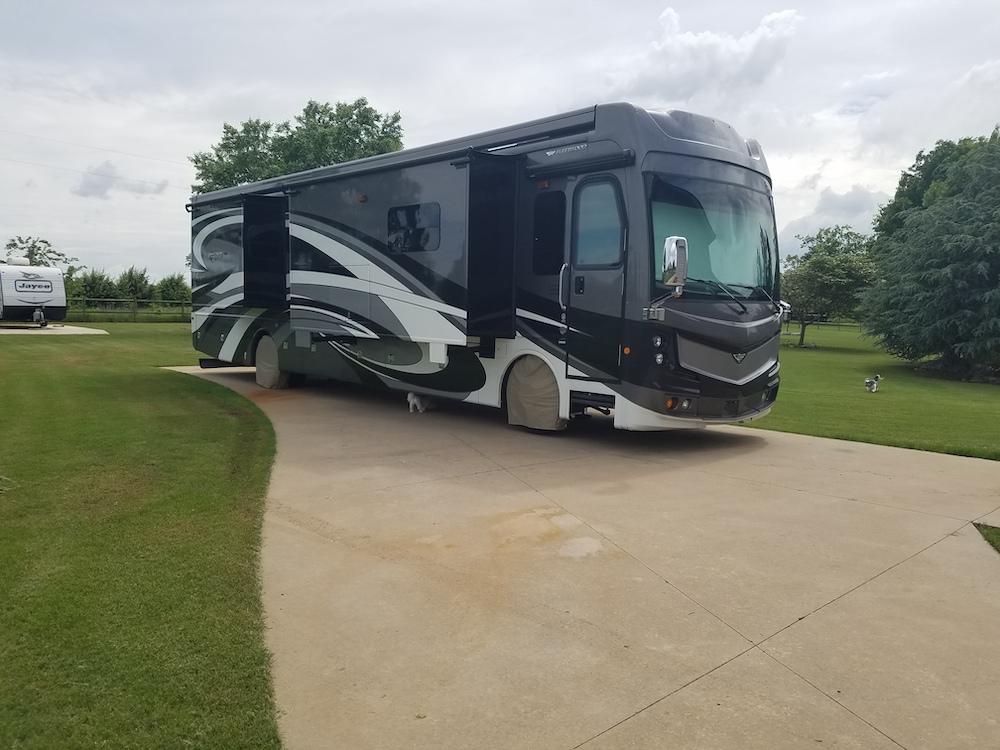 2017 Fleetwood Discovery For Sale