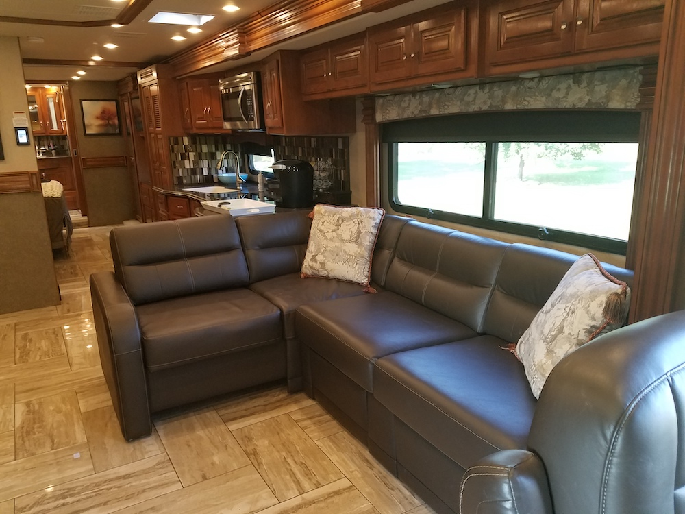 2017 Fleetwood Discovery For Sale