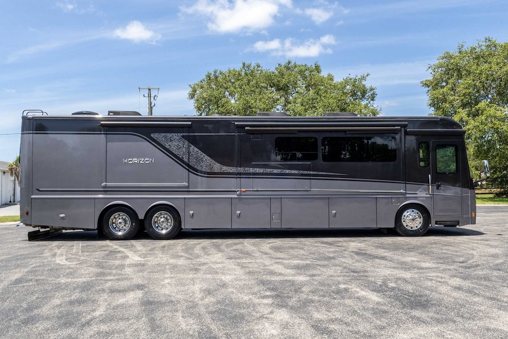 2019 Winnebago Horizon For Sale