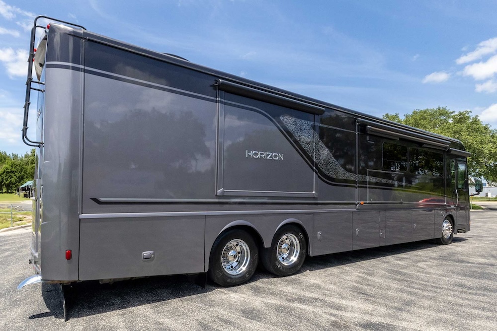 2019 Winnebago Horizon For Sale