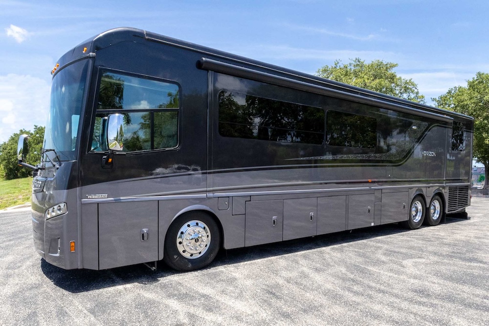 2019 Winnebago Horizon For Sale