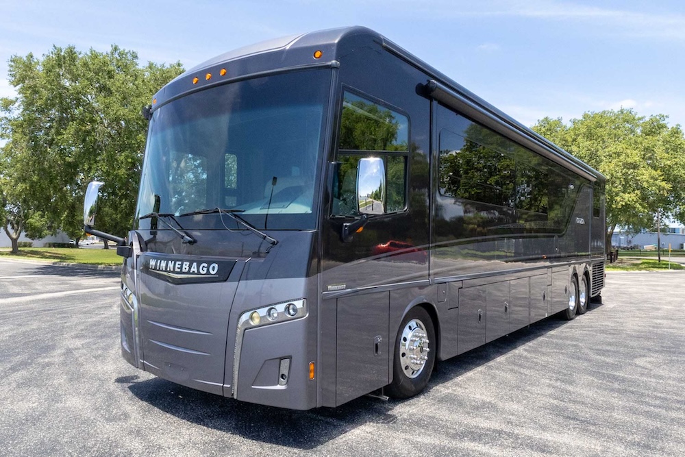 2019 Winnebago Horizon For Sale