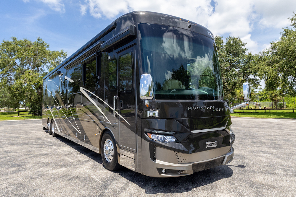 2020 Mountain Aire For Sale