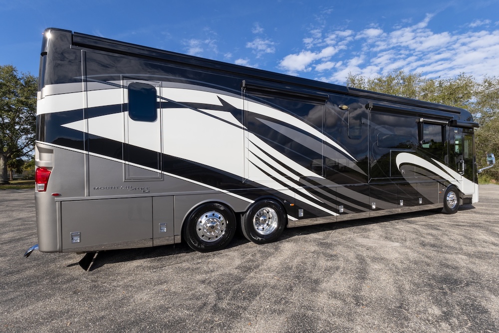 2020 Newmar Mountain Aire For Sale