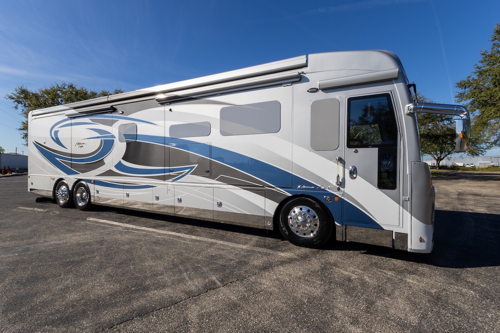 2022 American Coach For Sale