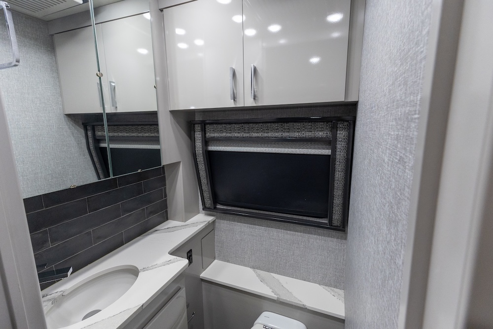 2022 American Coach For Sale