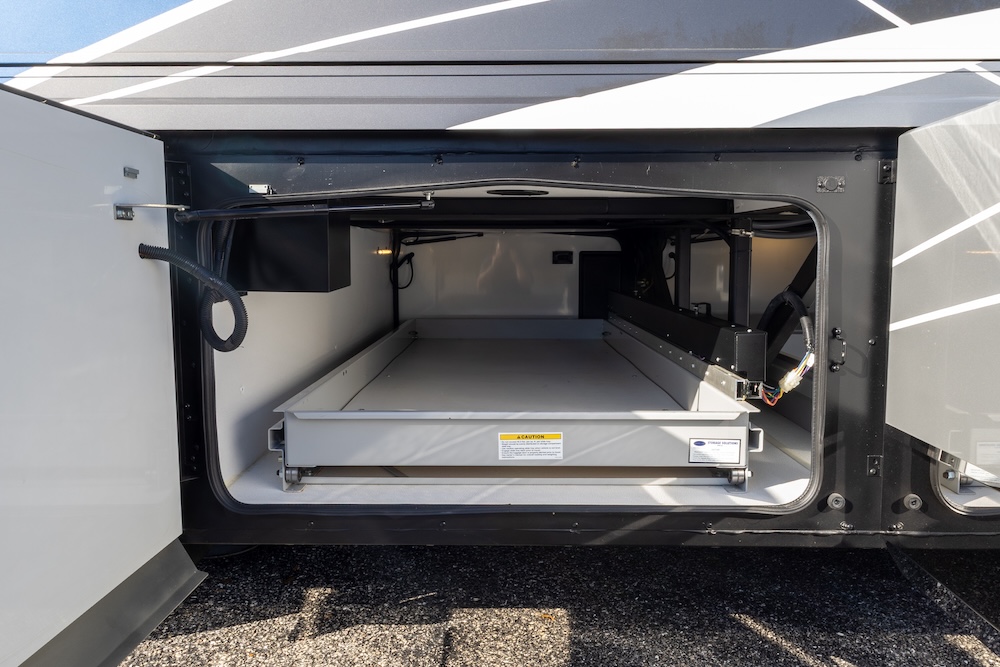 2022 American Coach For Sale