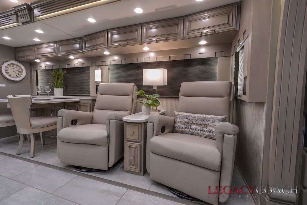 2023 Newmar London Aire For Sale