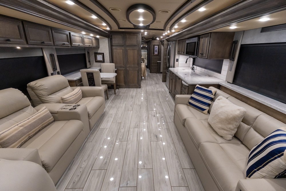 2023 Tiffin AllegroFor Sale