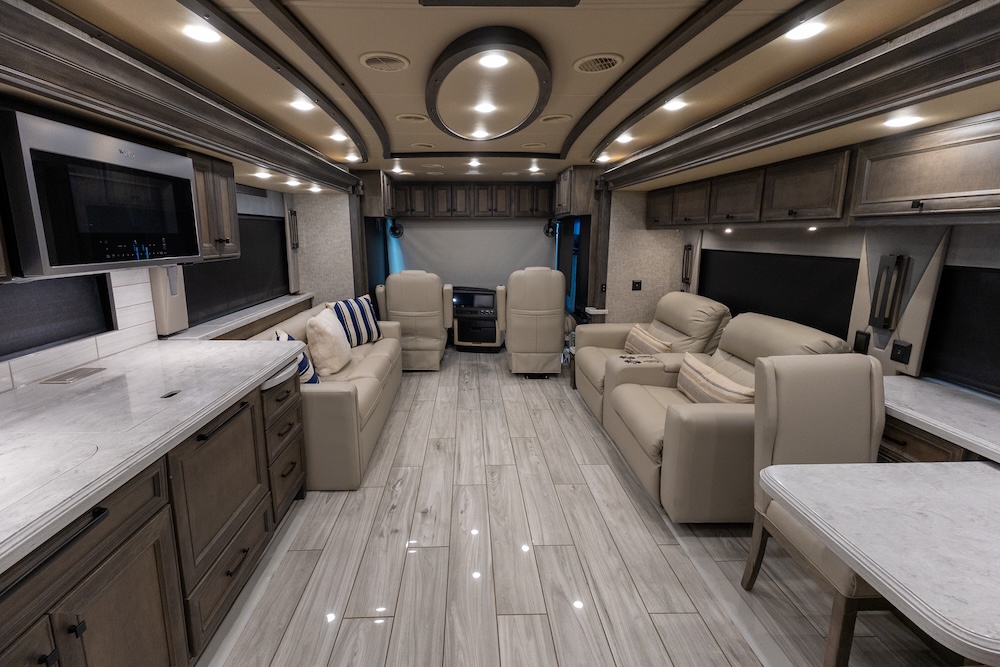 2023 Tiffin AllegroFor Sale