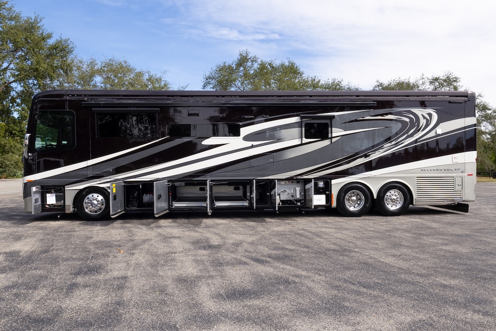 2023 Tiffin AllegroFor Sale