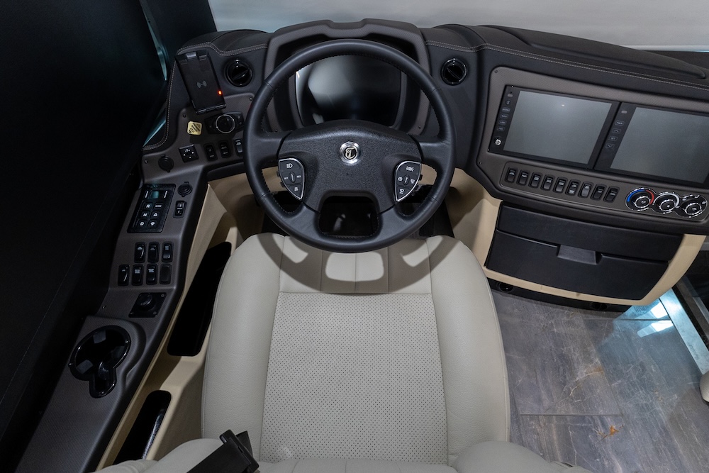 2025 Tiffin Zephyr For Sale