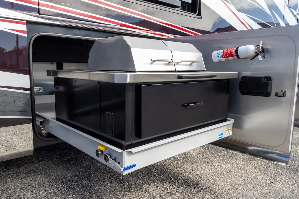 2025 Tiffin Zephyr For Sale