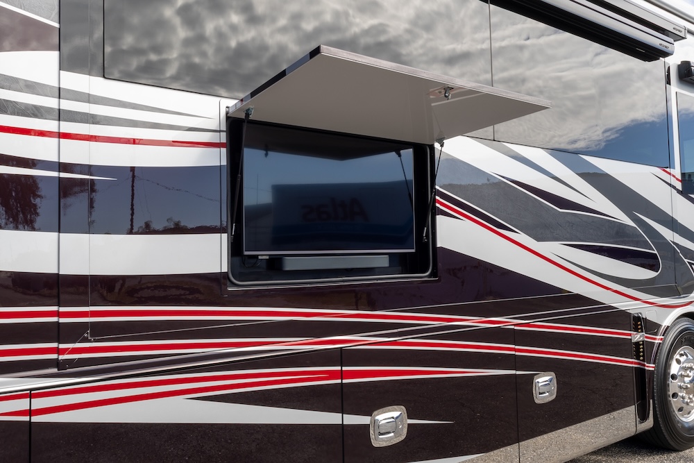 2025 Tiffin Zephyr For Sale