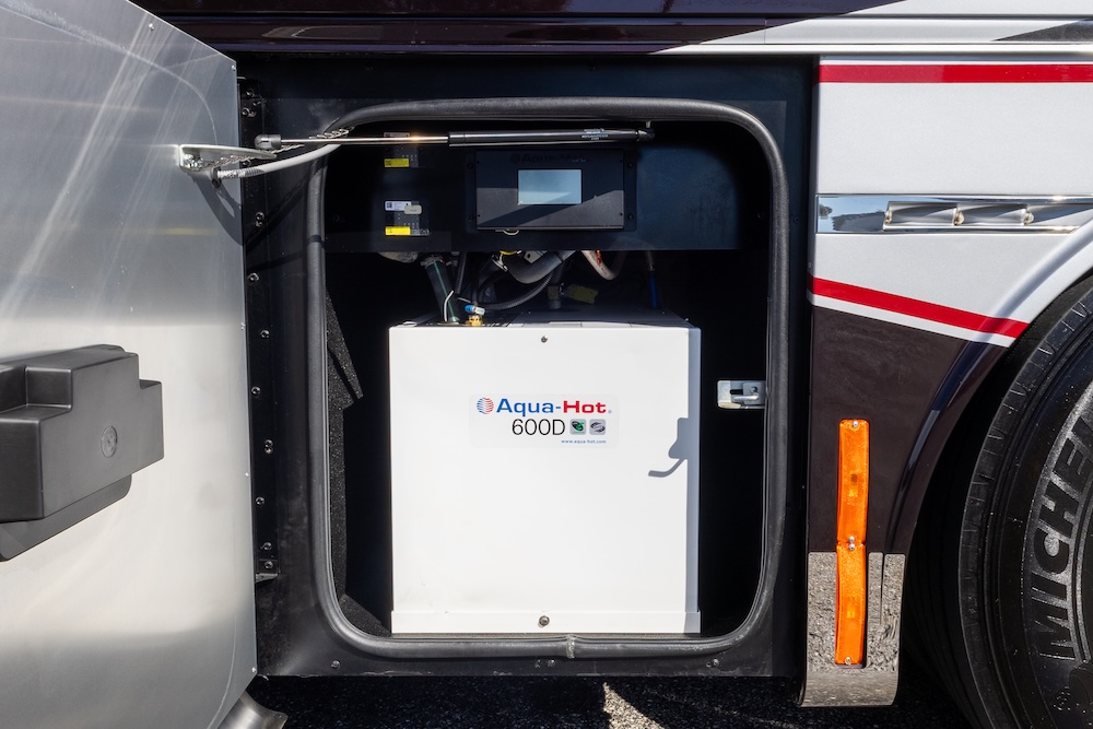 2025 Tiffin Zephyr For Sale