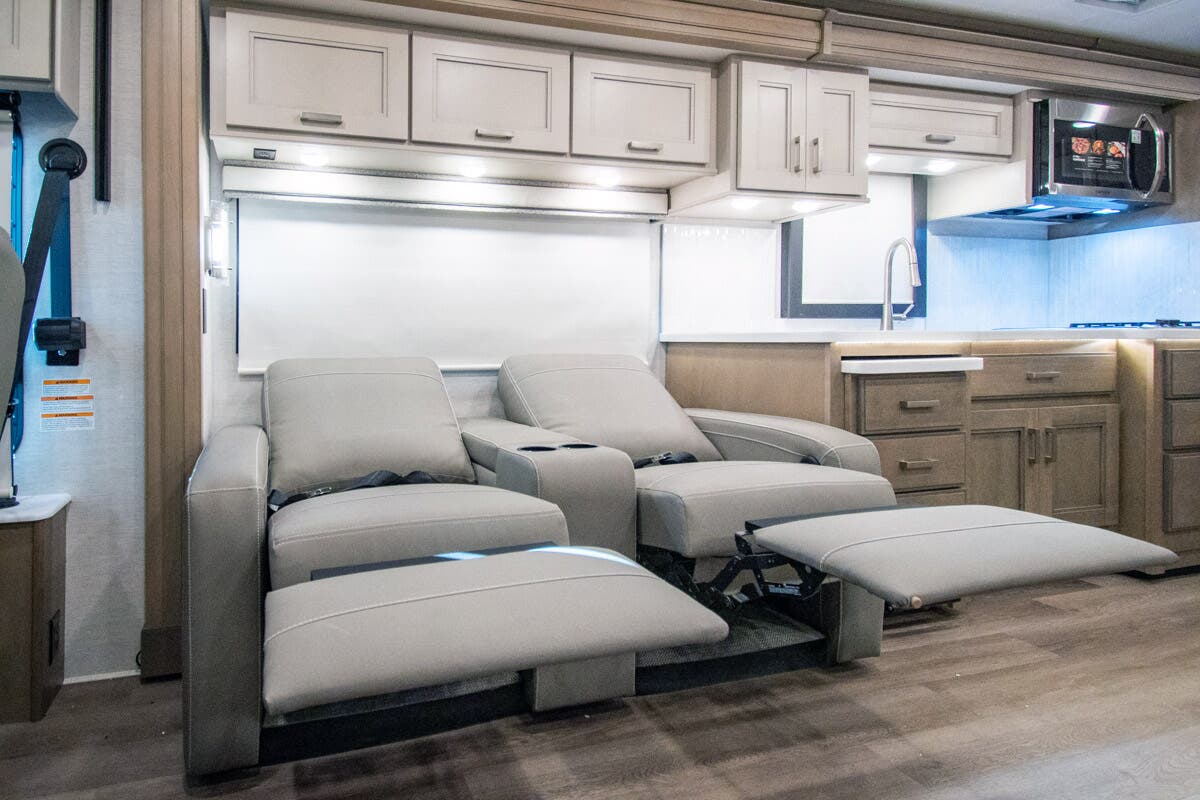 Bus-Stuff.com Class A Rv For Sale