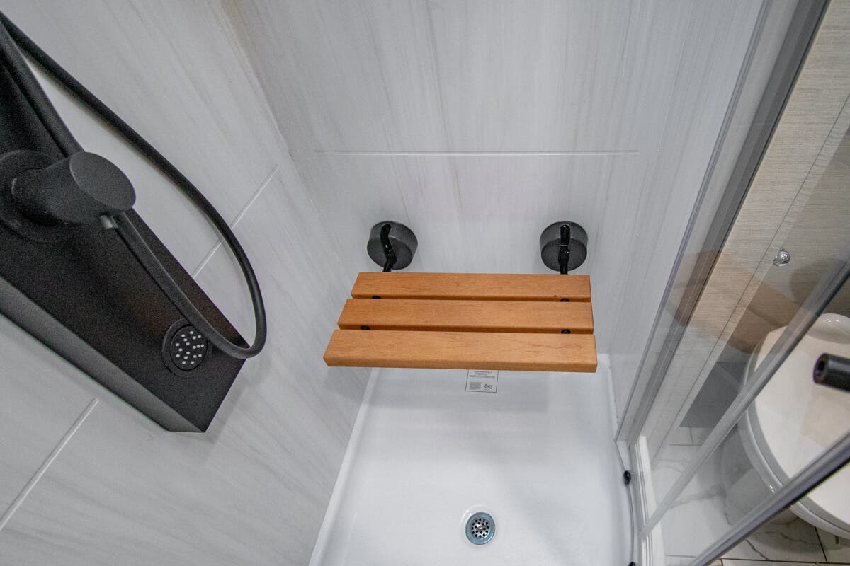 Bus-Stuff.com Class A Rv For Sale