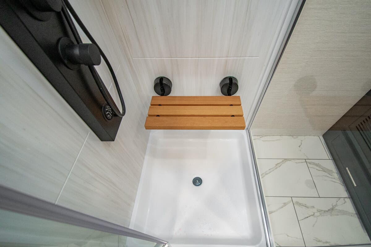 Bus-Stuff.com Class A Rv For Sale