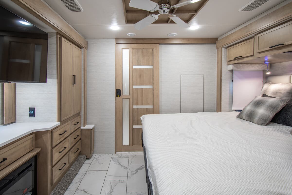 Bus-Stuff.com Class A Rv For Sale