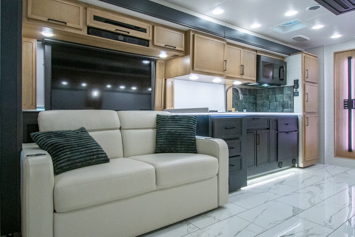 Bus-Stuff.com Class A Rv For Sale