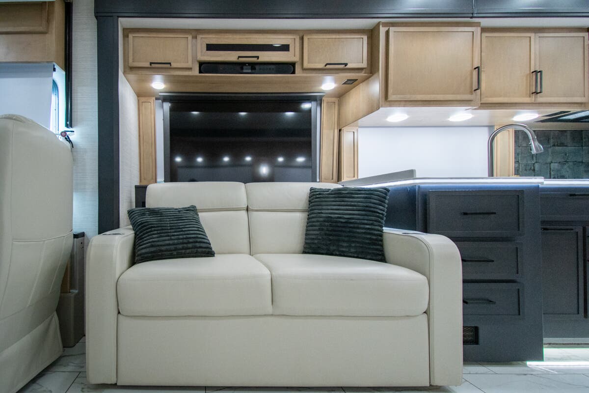 Bus-Stuff.com Class A Rv For Sale