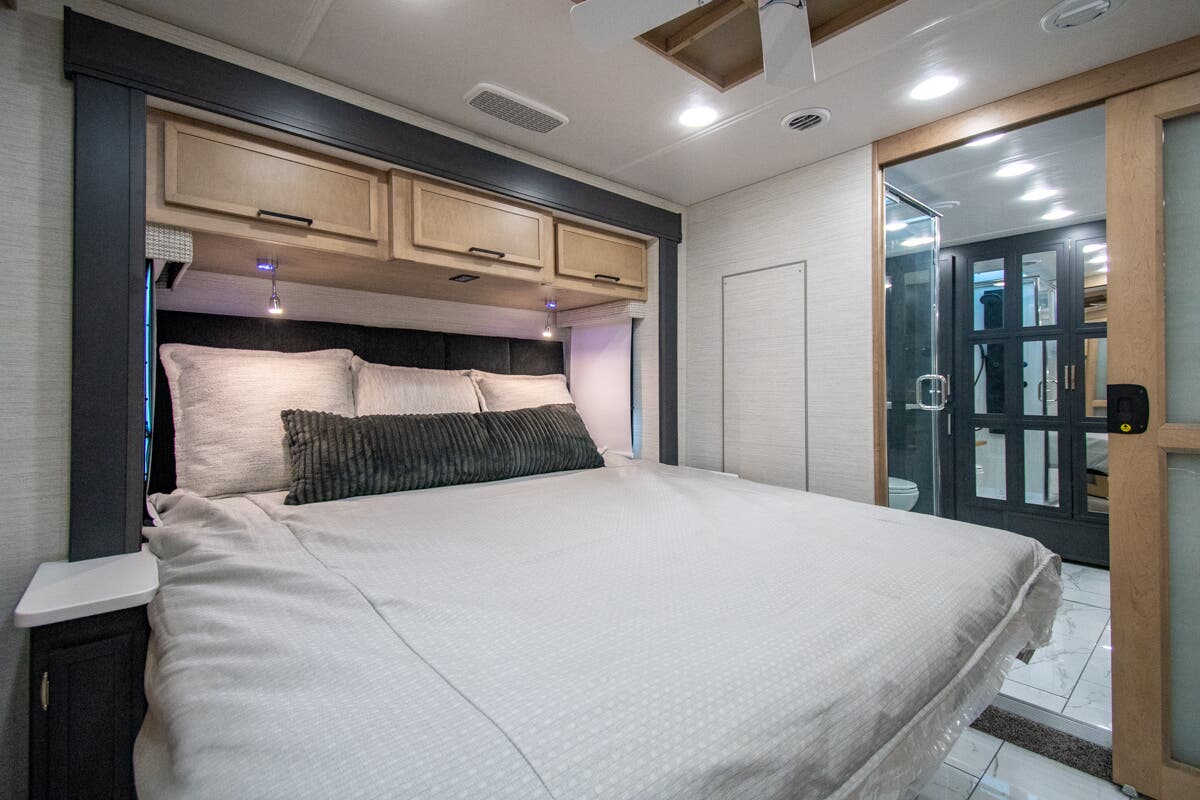 Bus-Stuff.com Class A Rv For Sale