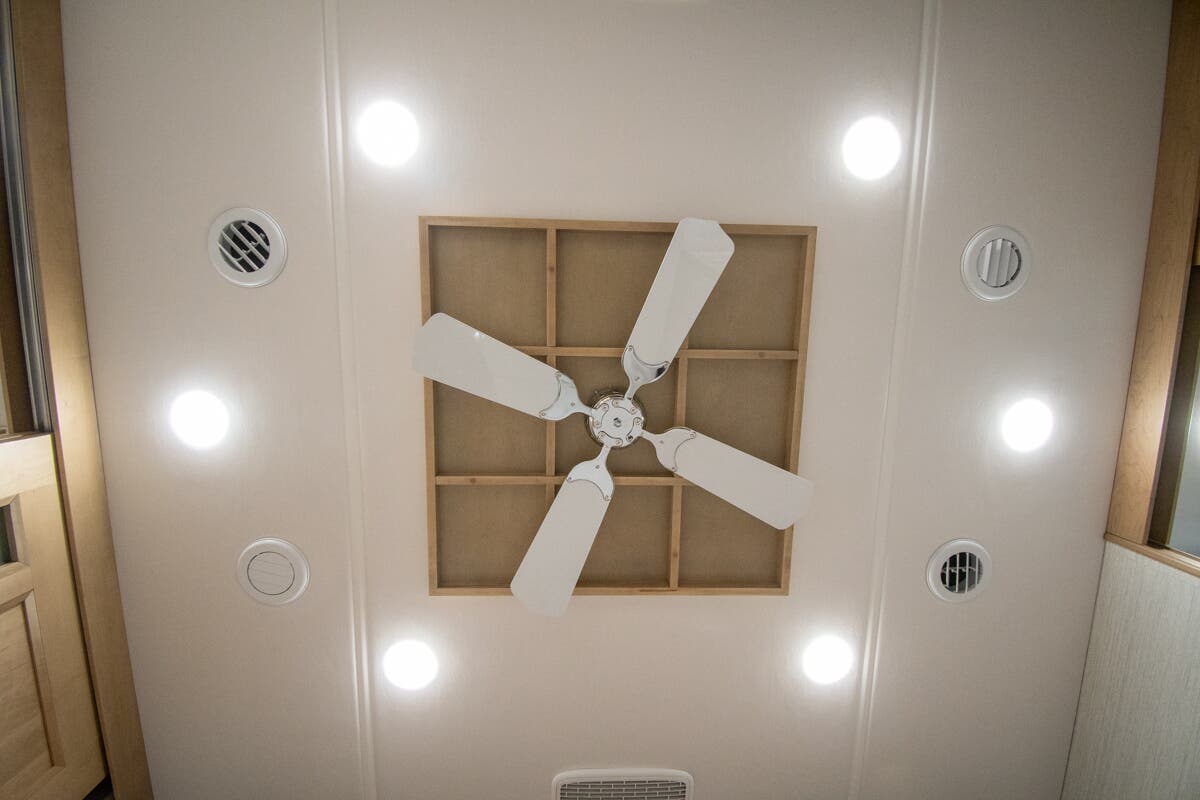 Bus-Stuff.com Class A Rv For Sale