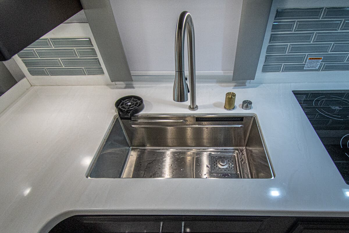 Bus-Stuff.com Class A Rv For Sale