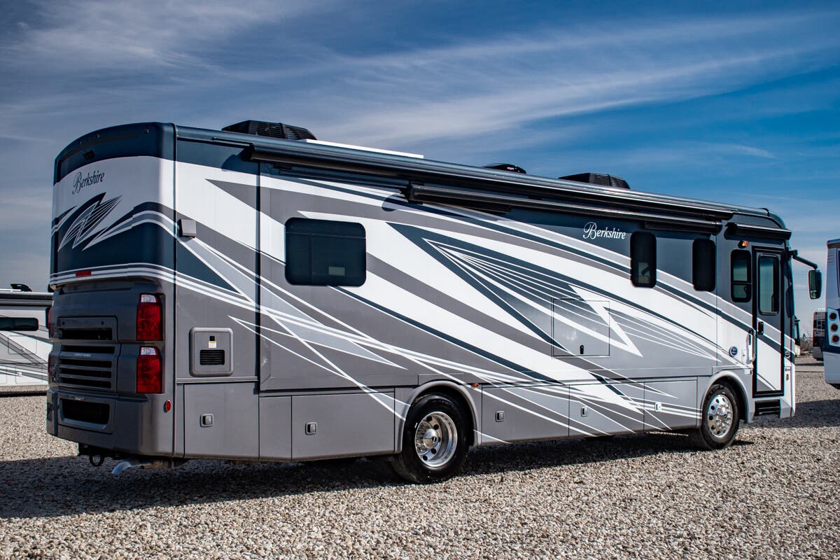 Bus-Stuff.com Class A Rv For Sale