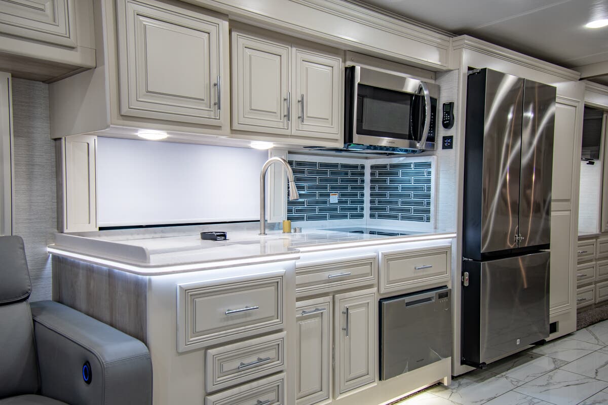 Bus-Stuff.com Class A Rv For Sale