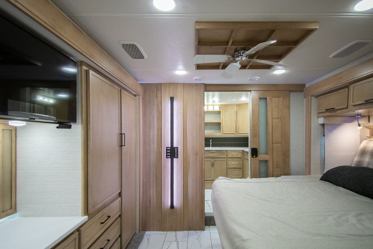 Bus-Stuff.com Class A Rv For Sale