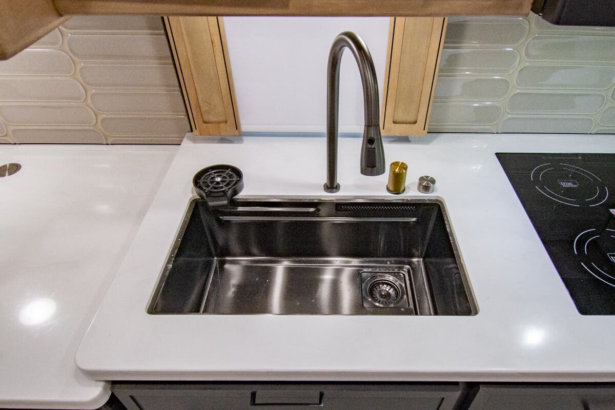 Bus-Stuff.com Class A Rv For Sale