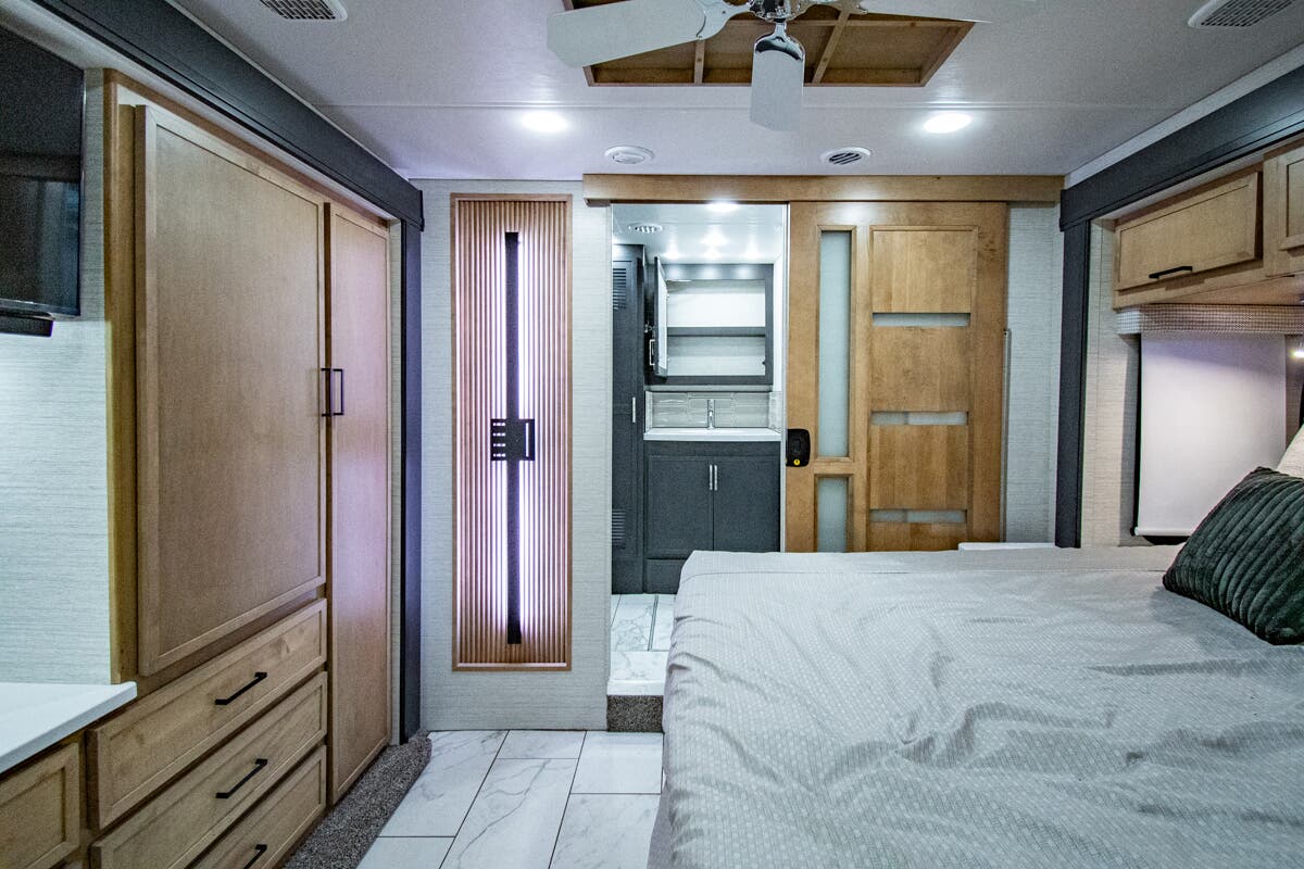 Bus-Stuff.com Class A Rv For Sale