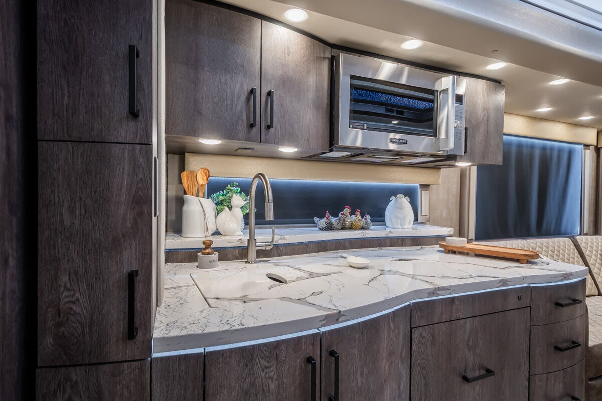 Bus-Stuff.com Class A Rv For Sale