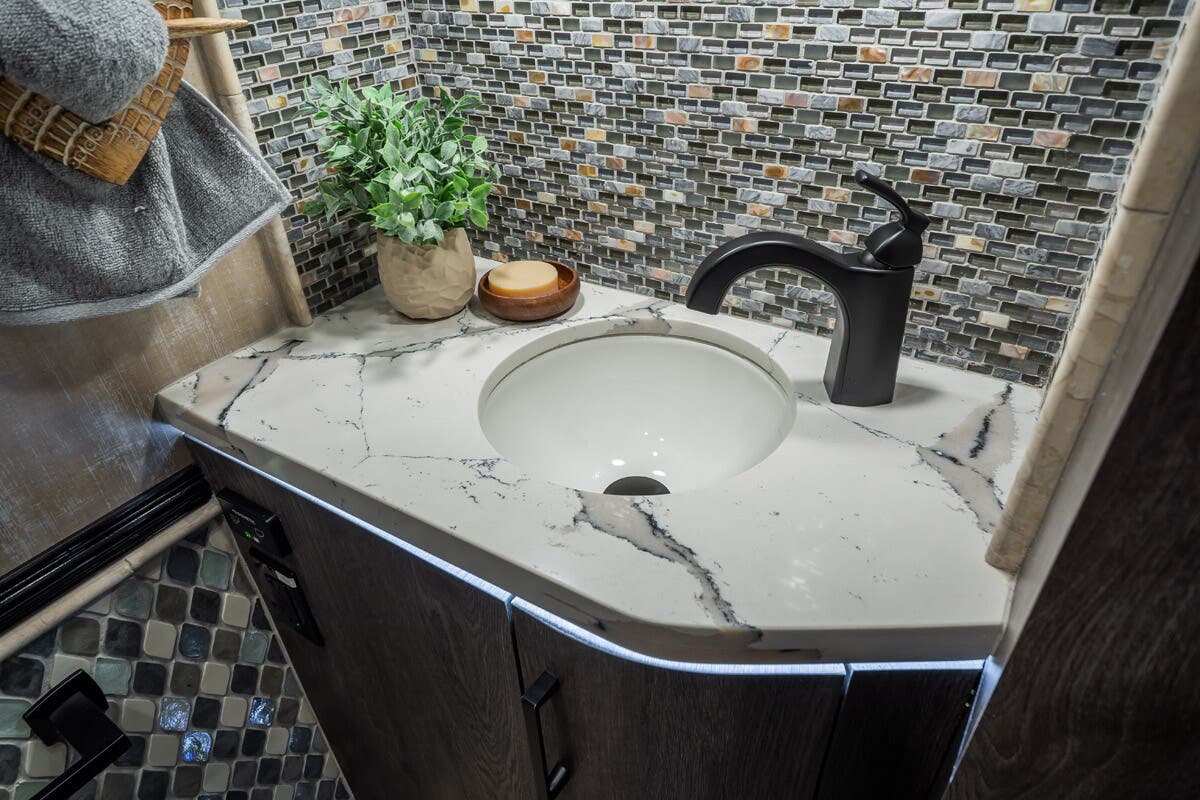 Bus-Stuff.com Class A Rv For Sale