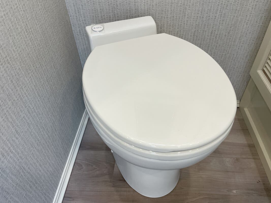 Bus-Stuff.com Class A Rv For Sale