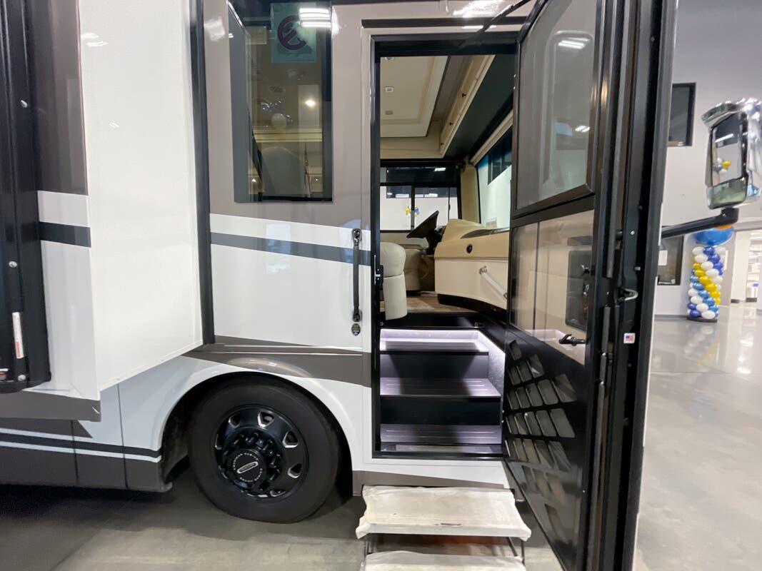 Bus-Stuff.com Class A Rv For Sale