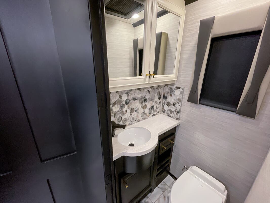 Bus-Stuff.com Class A Rv For Sale