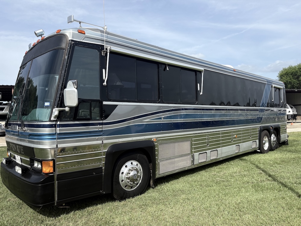 1987 MCI For Sale