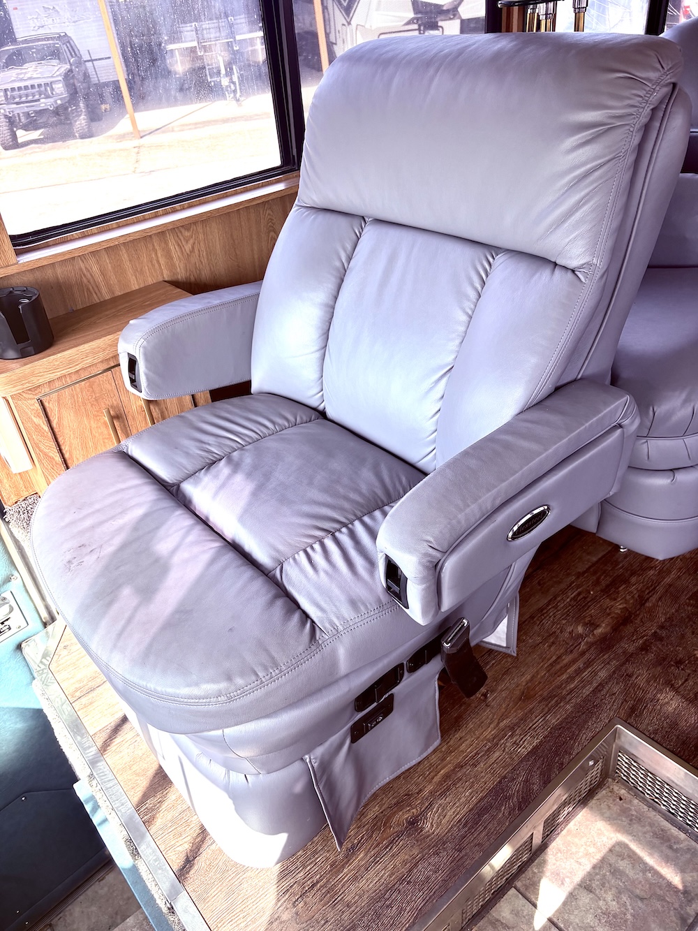 1987 MCI For Sale