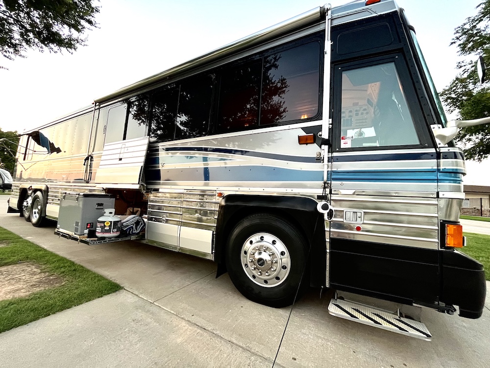 1987 MCI For Sale