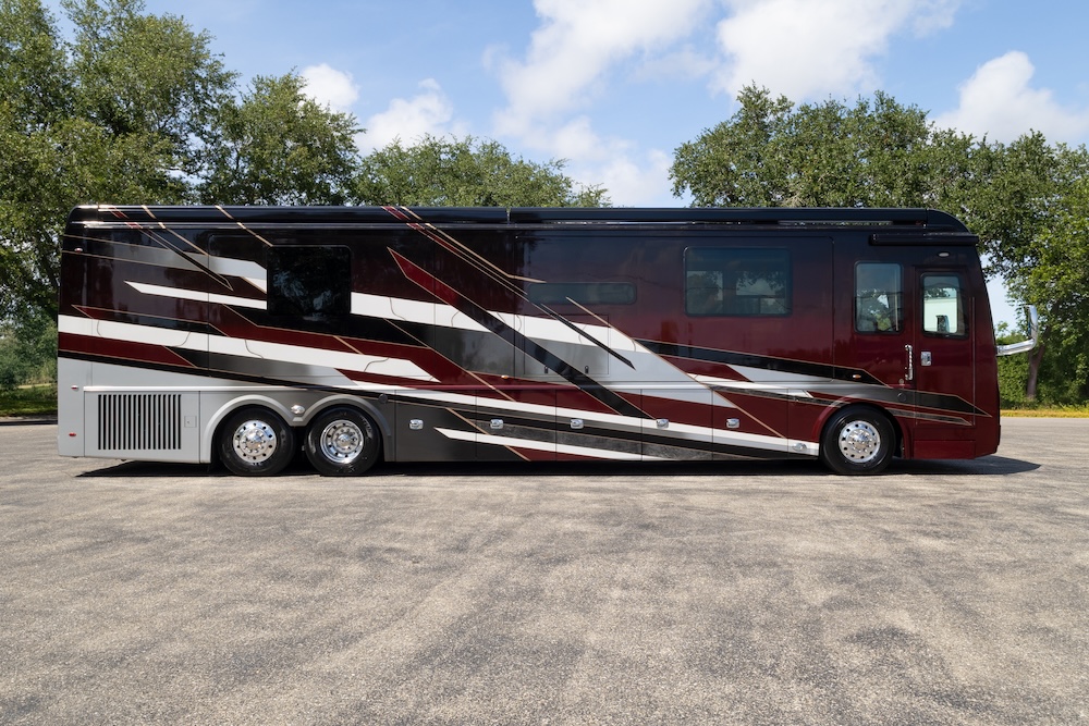 2023 Foretravel For Sale