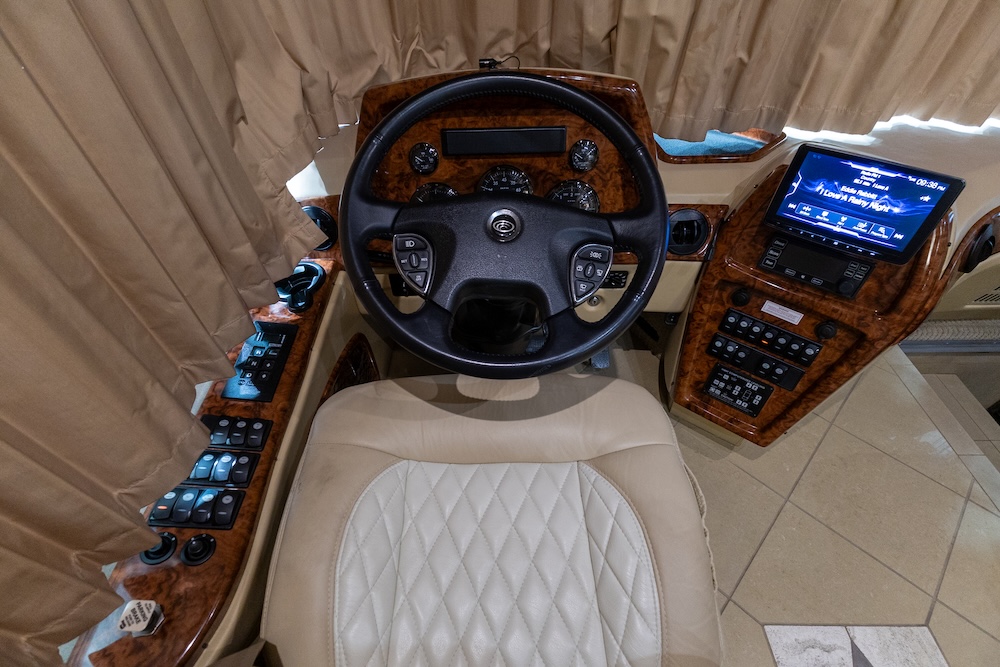 2007 Country CoachFor Sale