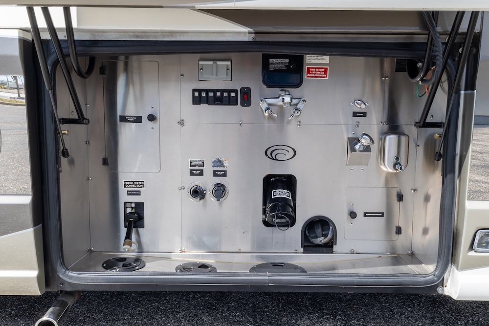 2007 Country CoachFor Sale