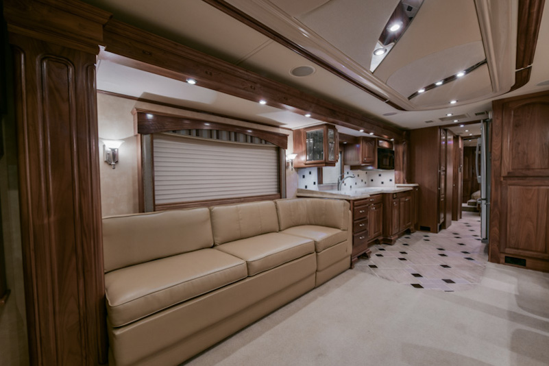2008 Country Coach Magna For Sale