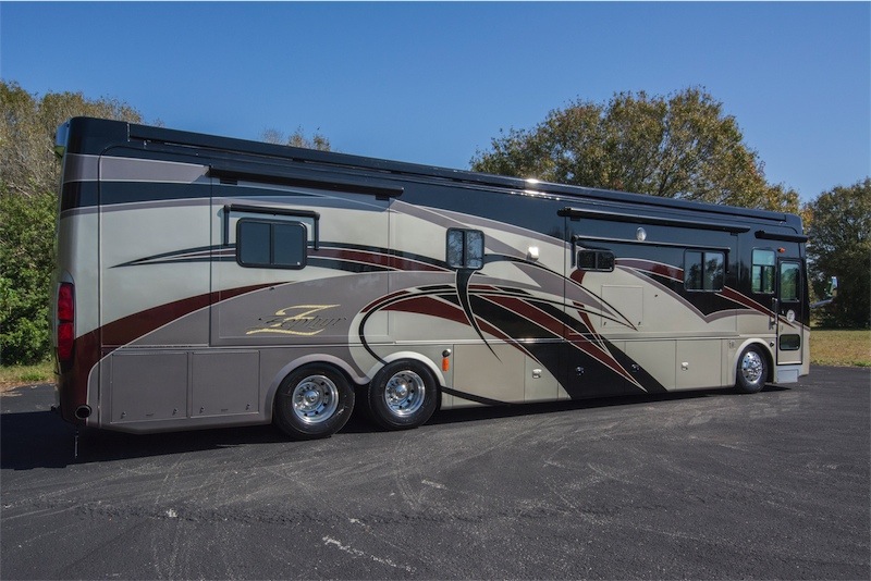 2008 Tiffin Zephyr 45 QEZQuad Slide